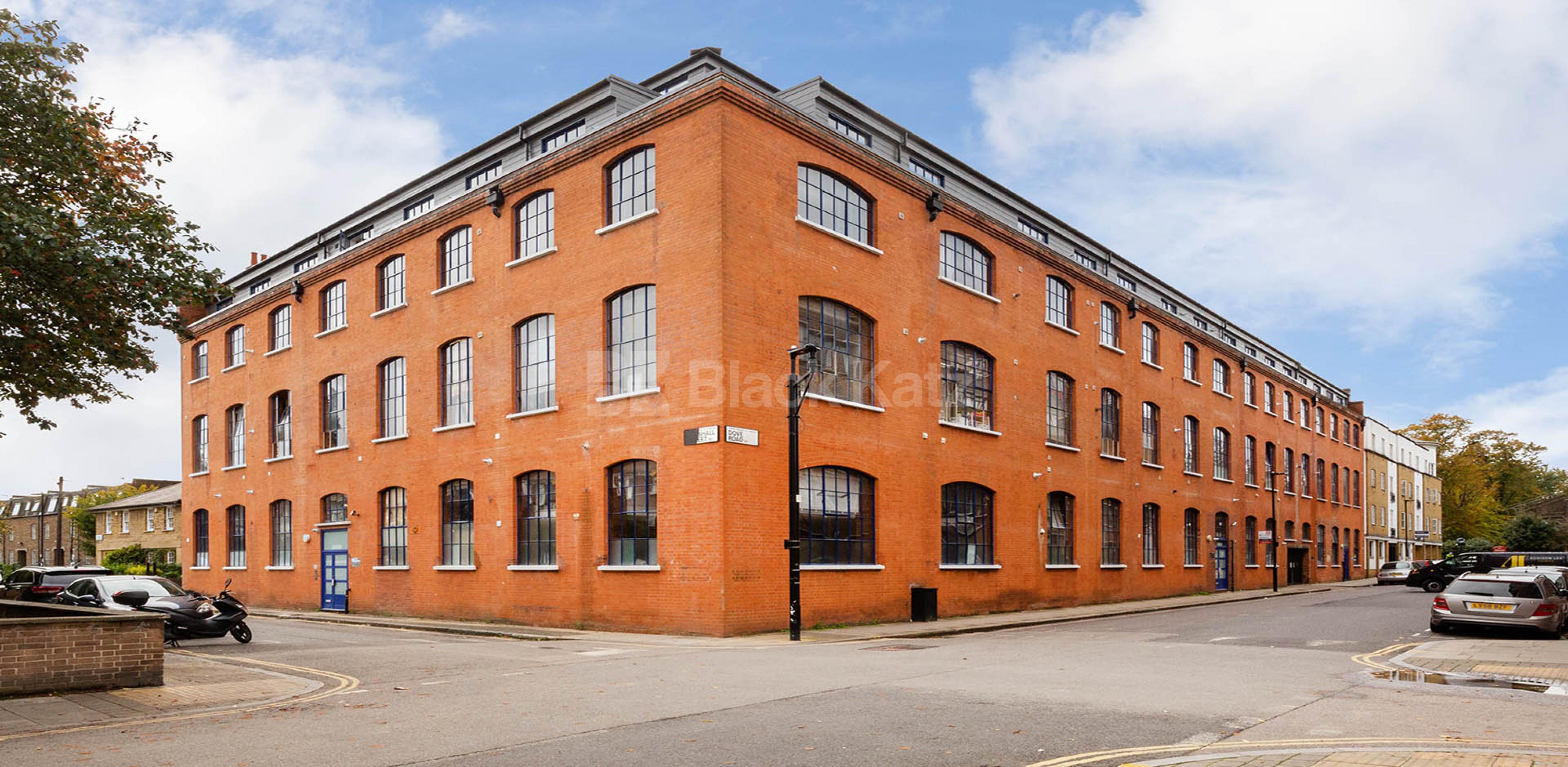 			WAREHOUSE CONVERSION, 2 Bedroom, 1 bath, 1 reception Flat			 Dove Road, ISLINGTON/CANONBURY N1